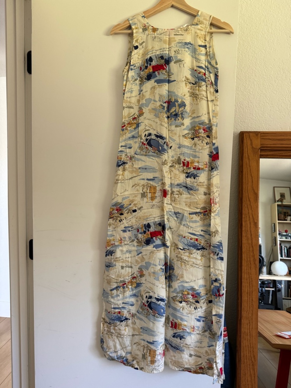 Sleeveless Cream Printed Maxi Dress vintage in excellent condition